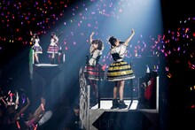 ももいろクローバーZ「ももいろクリスマス2018 DIAMOND PHILHARMONY -The Real Deal-」12月25日公演の様子。（Photo by HAJIME KAMIIISAKA＋Z）