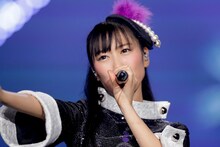 高城れに（Photo by HAJIME KAMIIISAKA＋Z）