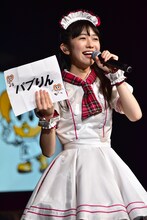 ときめき▽宣伝部の新キャラクターの名前を発表する小泉遥香。