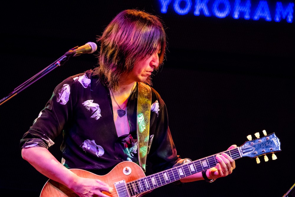 TAKURO（撮影：岡田裕介）