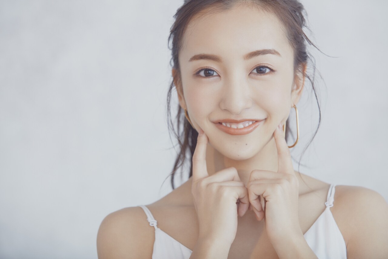 板野友美、新曲は恋心をつづった「すき。ということ」