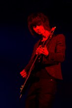 田原健一（G）（撮影：渡部伸 / 写真は神奈川・横浜アリーナ公演時のもの）