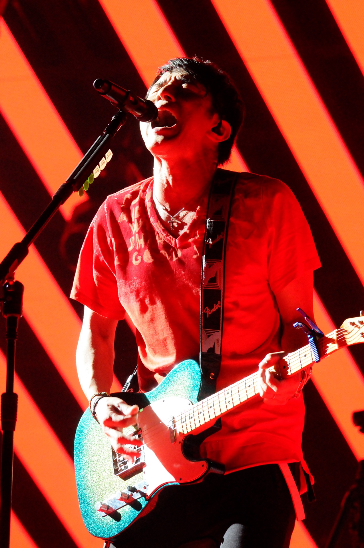 桜井和寿（Vo, G）（撮影：渡部伸 / 写真は神奈川・横浜アリーナ公演時のもの）