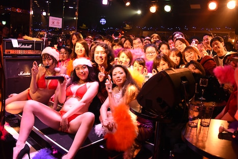 “写ルンです"するベッド・インと性徒諸クン。