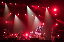 私立恵比寿中学「クリスマス大学芸会2018～スイートハニーサンデー～」の様子。