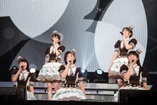 私立恵比寿中学「クリスマス大学芸会2018～スペシャルロイヤルケーキ～」の様子。