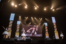 私立恵比寿中学「クリスマス大学芸会2018～スペシャルロイヤルケーキ～」の様子。