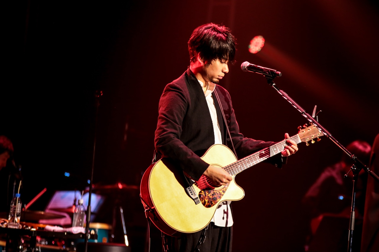 吉田結威（G, Vo）（撮影：松本いづみ）