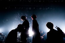 「mono palette.-Black Paints-」の様子。（Photo by Viola Kam[V'z Twinkle]）