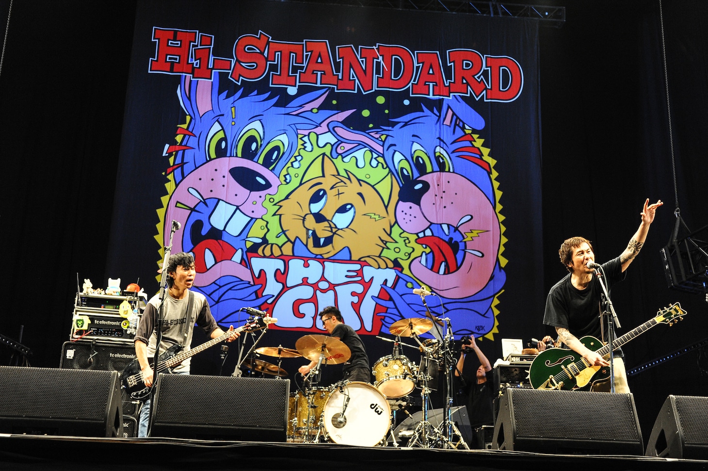 Hi-STANDARD「THE GIFT EXTRA TOUR 2018」神奈川・横浜アリーナ公演の様子。（Photo by Yuji Honda）