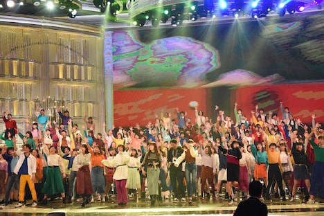 Little Glee Monsterの音合わせの様子。