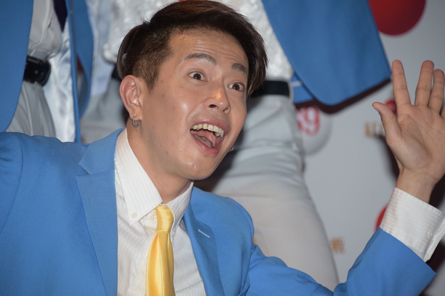 友井雄亮（純烈）