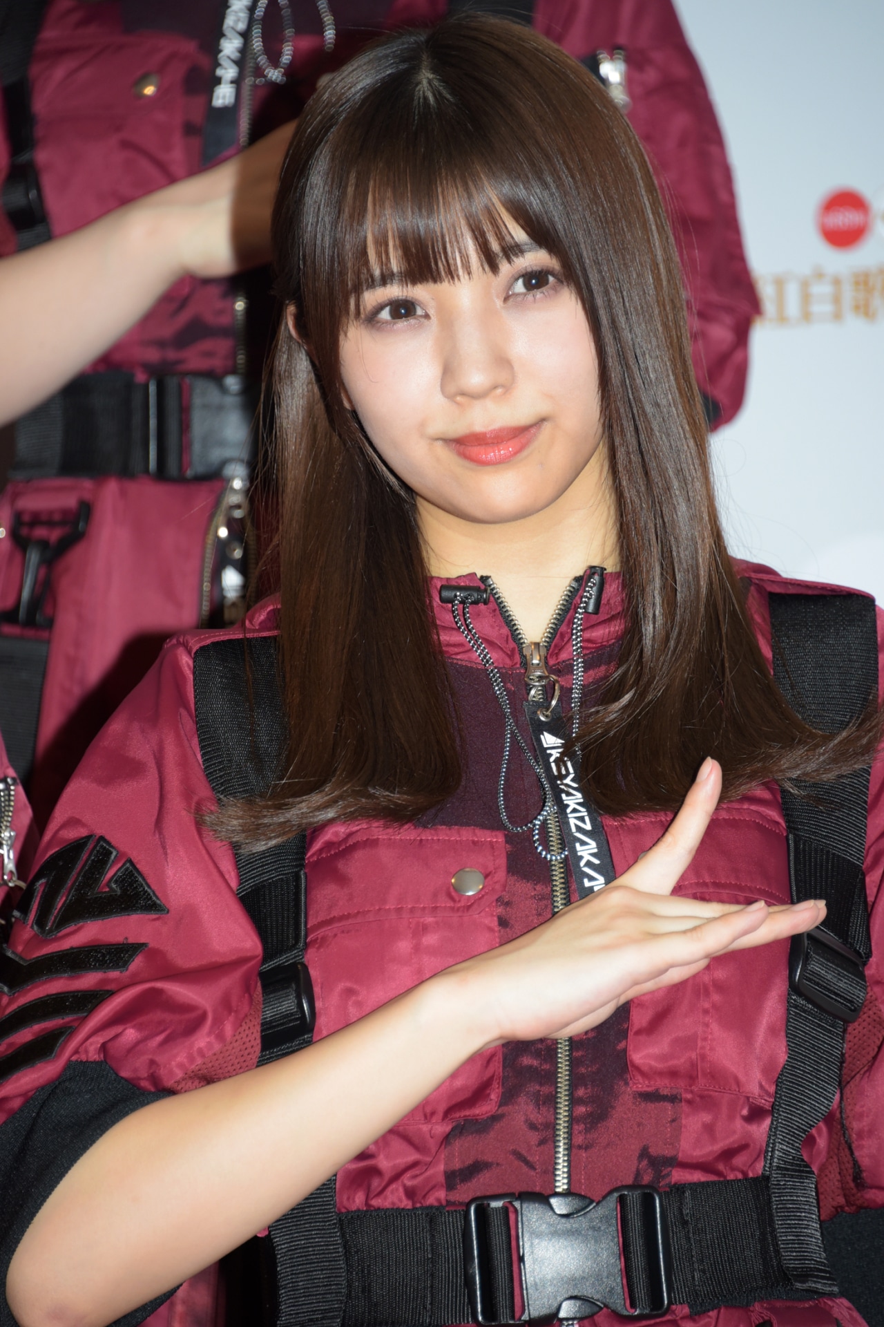 小林由依