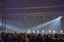 「ナオト・インティライミ ドーム公演2018～4万人でオマットゥリ！年の瀬、みんなで、しゃっちほこ！＠ナゴヤドーム～」の様子。（撮影：新澤和久）