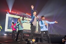 「ナオト・インティライミ ドーム公演2018～4万人でオマットゥリ！年の瀬、みんなで、しゃっちほこ！＠ナゴヤドーム～」の様子。（撮影：新澤和久）