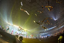 「ナオト・インティライミ ドーム公演2018～4万人でオマットゥリ！年の瀬、みんなで、しゃっちほこ！＠ナゴヤドーム～」の様子。（撮影：新澤和久）