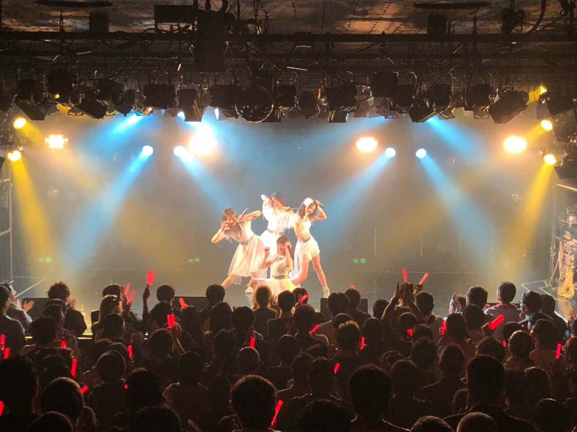 「大阪 大忘年会2018」の様子。（写真提供：エイベックス）