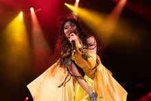 佐保明梨（撮影：マツオシンジ）