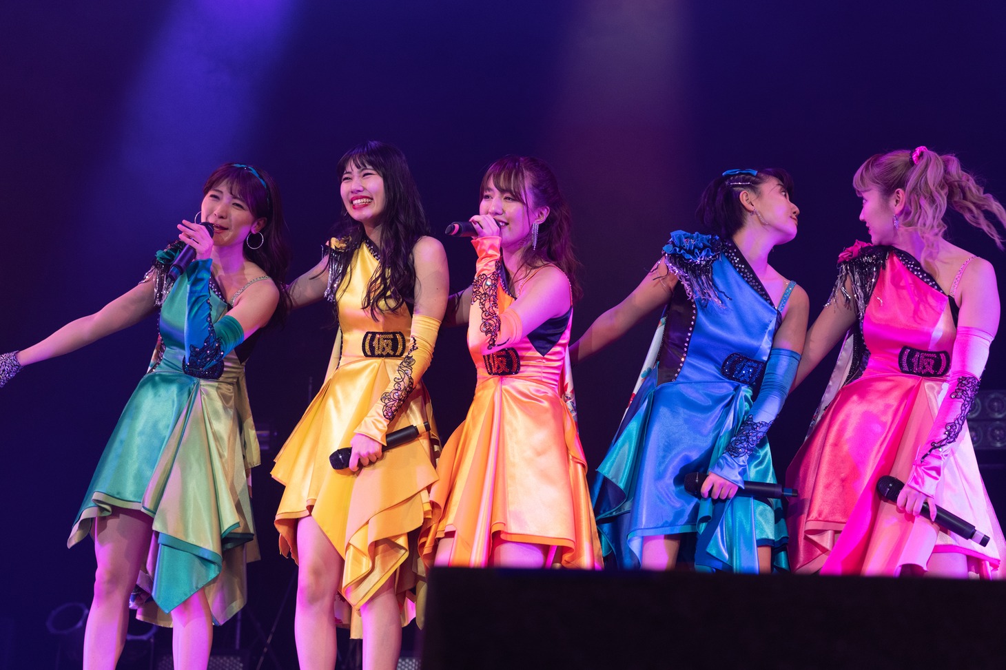 アップアップガールズ（仮）全曲ライブ3部の様子。（撮影：マツオシンジ）