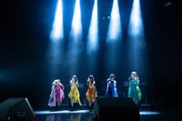 アップアップガールズ（仮）全曲ライブ3部の様子。（撮影：マツオシンジ）