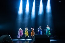 アップアップガールズ（仮）全曲ライブ3部の様子。（撮影：マツオシンジ）