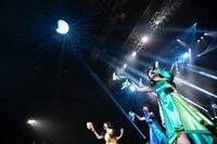 アップアップガールズ（仮）全曲ライブ3部の様子。（撮影：マツオシンジ）