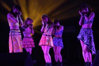 アップアップガールズ（仮）全曲ライブ2部の様子。