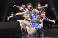 アップアップガールズ（仮）全曲ライブ2部の様子。