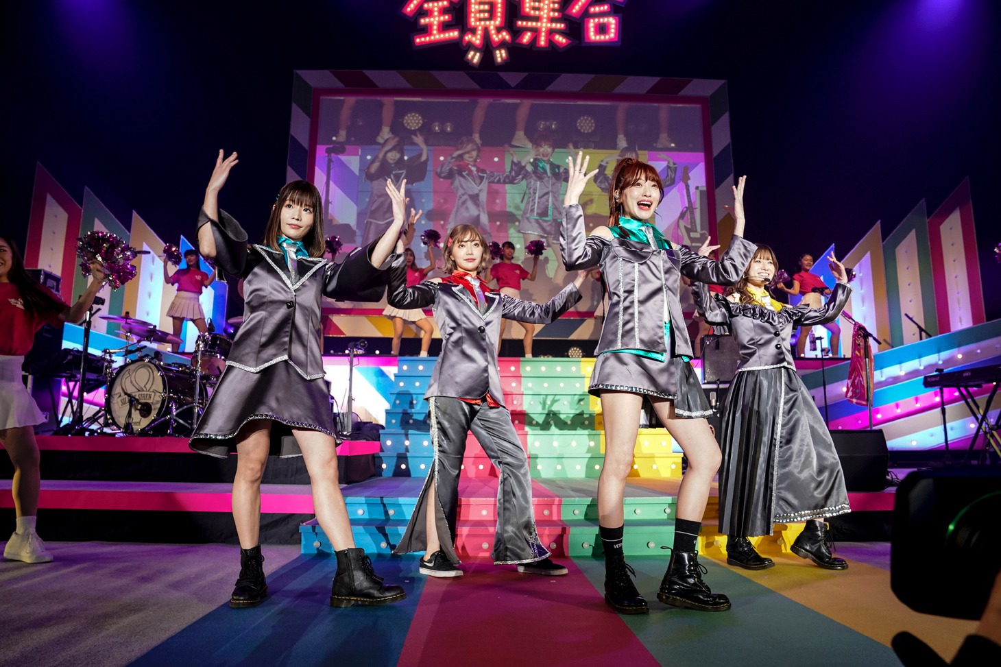 SILENT SIREN