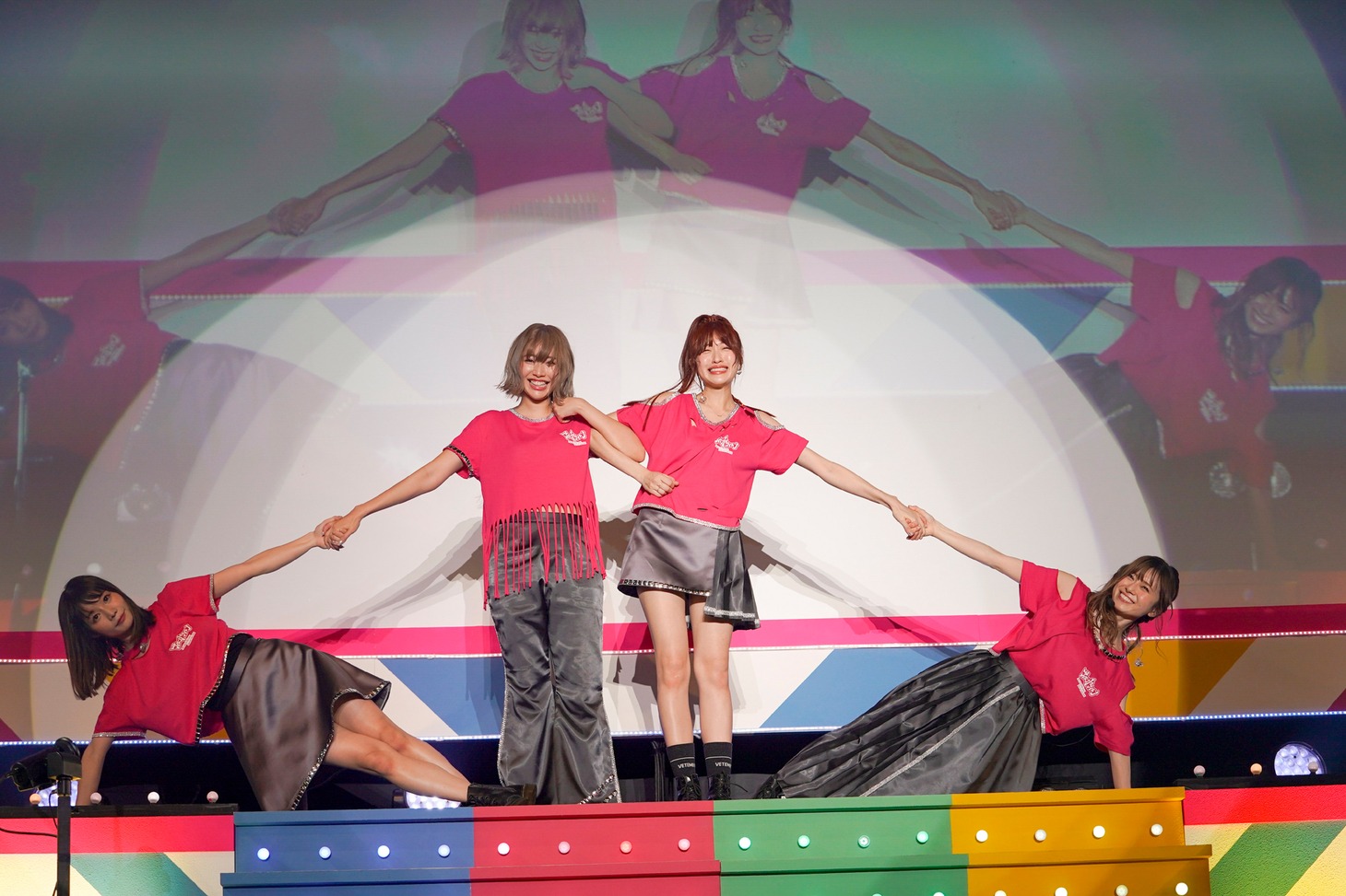 SILENT SIREN