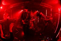 Mrs. GREEN APPLE「LIVE HOUSE TOUR 2018≪ゼンジン未到とプロテスト～回帰編～≫」東京・渋谷CLUB CRAWL公演の様子。（Photo by Kei Masuda）