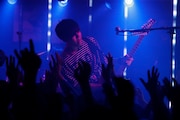 若井滉斗(G)(Photo by Kei Masuda)