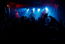 Mrs. GREEN APPLE「LIVE HOUSE TOUR 2018≪ゼンジン未到とプロテスト～回帰編～≫」東京・渋谷CLUB CRAWL公演の様子。（Photo by Kei Masuda）