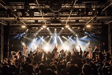 uijinのライブの様子。（撮影：秋和杏佳）