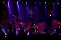 Royal Scandal「WONDER TOUR 2018 -BITTER & SWEET-」東京・Zepp Tokyo公演の様子。（撮影：小松陽祐［ODD JOB］）