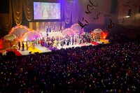 ももいろクローバーZ「ゆく桃くる桃 ～第2回 ももいろ歌合戦～」の様子。（Photo by HAJIME KAMIIISAKA＋Z）