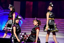 ももいろクローバーZ（Photo by HAJIME KAMIIISAKA＋Z）