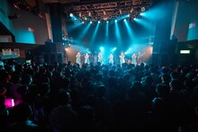 tipToe. 2nd Anniversary 4th ONEMAN「The Curtain Rises」の様子。（撮影：浅野将司）