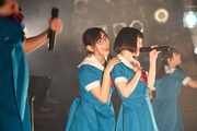 左から日野あみ、成瀬ゆゆか。（撮影：浅野将司）