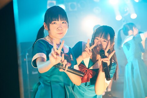 左から椋本真叶、花咲なつみ。（撮影：浅野将司）