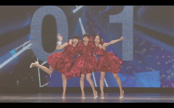 横アリと渋谷駅前をつないだ、Perfume年越しカウントダウン映像をYouTubeで公開