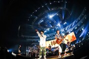 「UVERworld ARENA TOUR 2018」福岡・マリンメッセ福岡公演の様子。（写真提供：ソニー・ミュージックレコーズ）