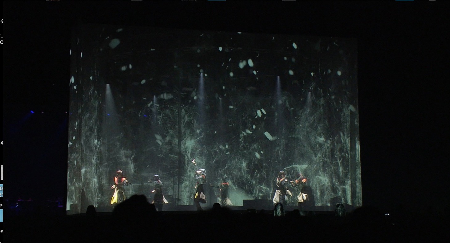 BiSH「BRiNG iCiNG SHiT HORSE TOUR FiNAL "THE NUDE"」の様子。