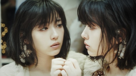 Aimer「I beg you」MVのワンシーン。