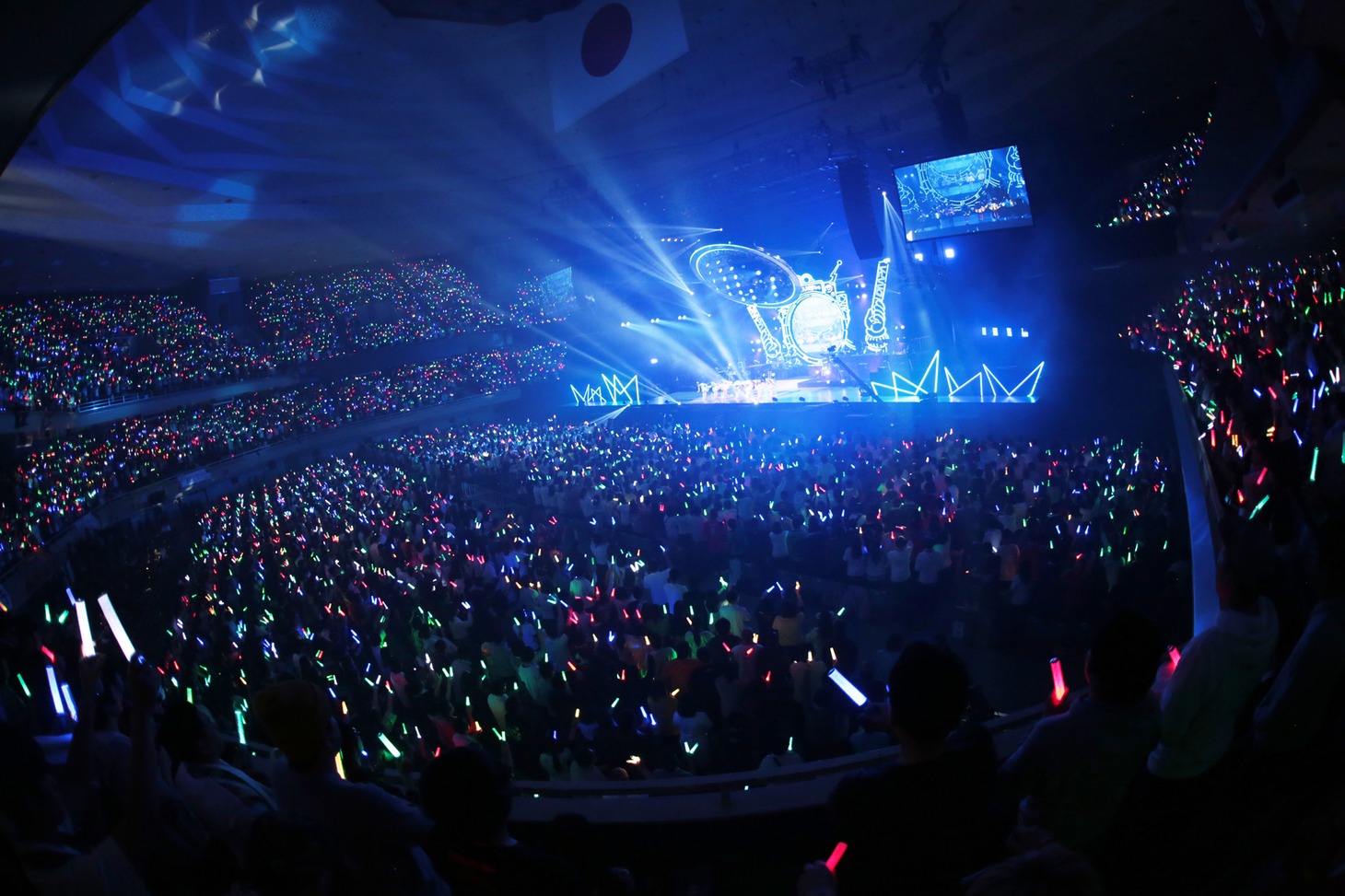 でんぱ組.inc「でんぱ組.inc コスモツアー 2019 in 日本武道館 ワレワレハデンパグミインクダ ～宇宙からの帰還～」東京・日本武道館公演の様子。（撮影：チェリーマン）