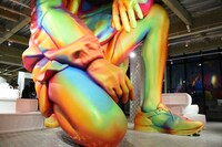 「Louis Vuitton Men's SS19 Pop-Up Store」店内の様子。