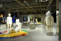 「Louis Vuitton Men's SS19 Pop-Up Store」店内の様子。