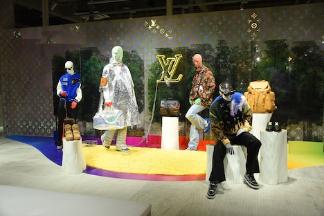 「Louis Vuitton Men's SS19 Pop-Up Store」店内の様子。