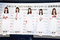 左から堀未央奈、山下美月、齋藤飛鳥、与田祐希、星野みなみ。