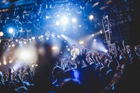 「石崎ひゅーい 弾き語りワンマンTOUR 2018『アンコール』」東京・渋谷CLUB QUATTRO公演の様子。（撮影：鈴木友莉）
